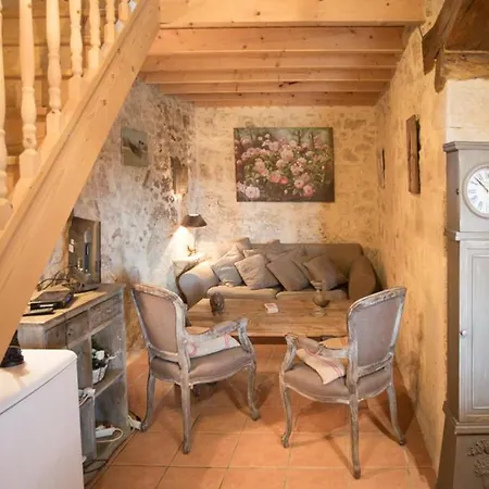 Chateau De Pleneselve Bon-Encontre